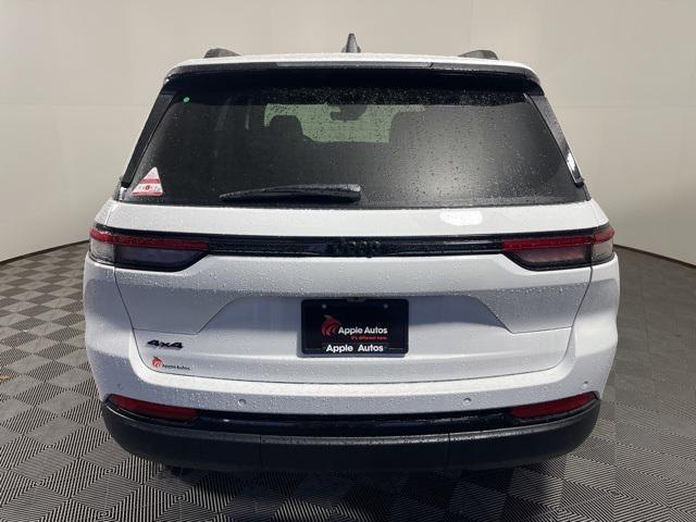 new 2025 Jeep Grand Cherokee car, priced at $41,418