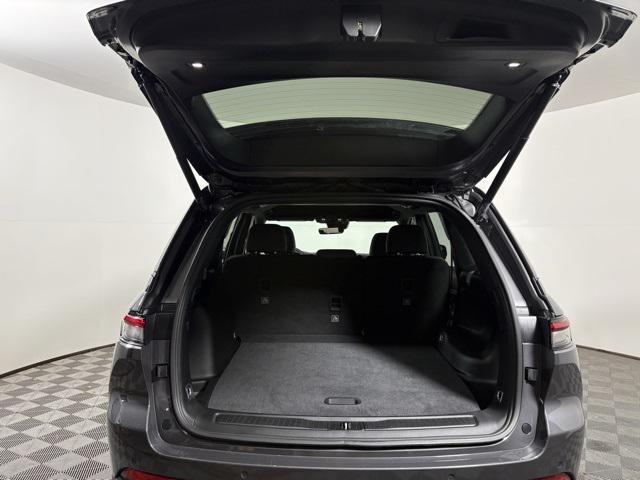 new 2025 Jeep Grand Cherokee car, priced at $44,836