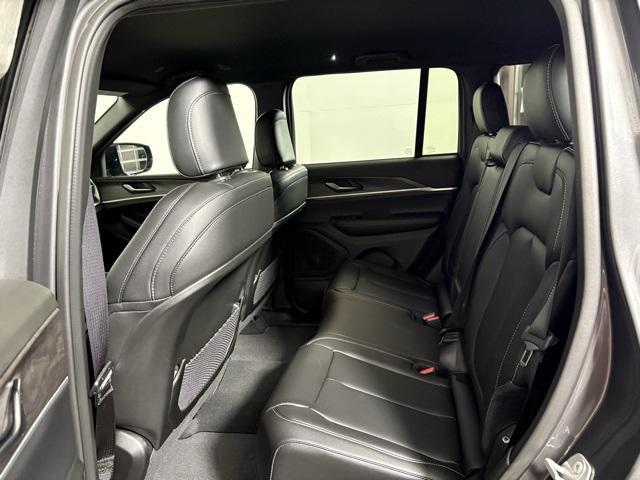 new 2025 Jeep Grand Cherokee car, priced at $44,836