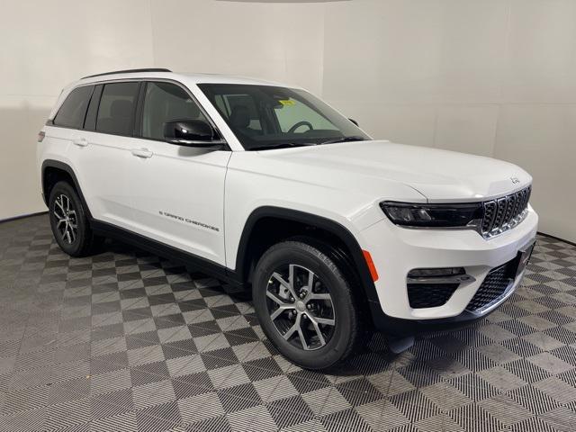 new 2025 Jeep Grand Cherokee car, priced at $47,953