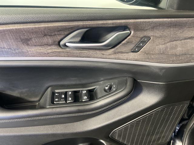 used 2023 Jeep Grand Cherokee car, priced at $32,999