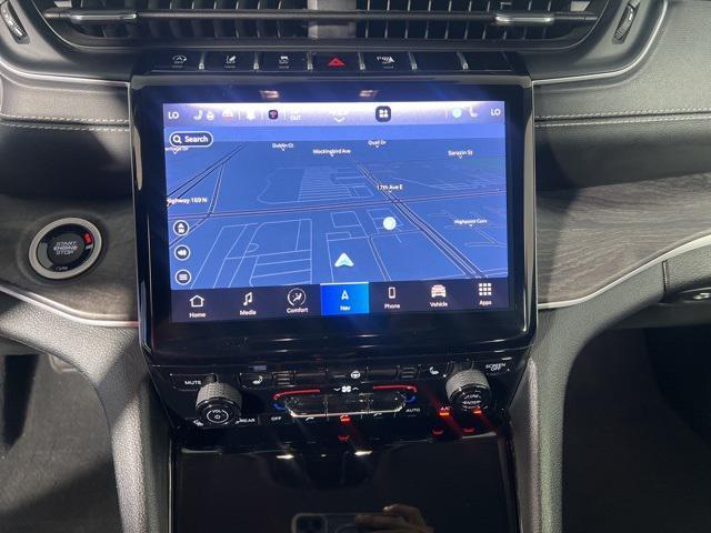 used 2023 Jeep Grand Cherokee car, priced at $32,999