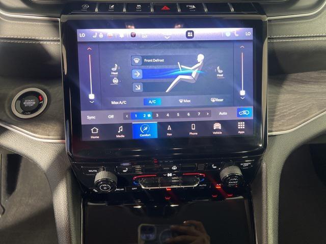 used 2023 Jeep Grand Cherokee car, priced at $32,999