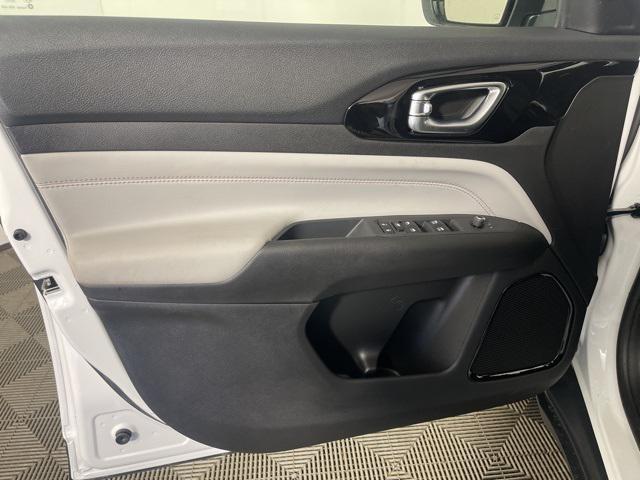 new 2026 Jeep Compass car, priced at $32,995