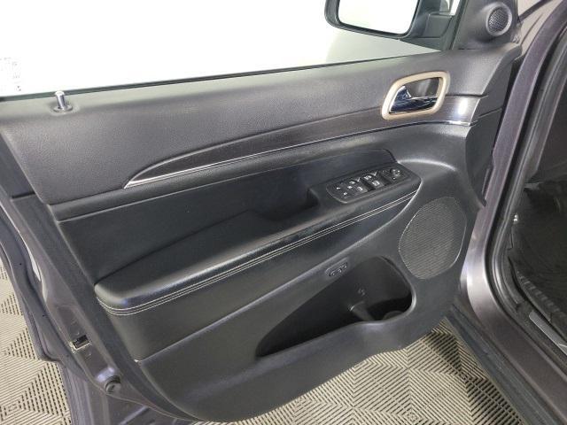 used 2015 Jeep Grand Cherokee car, priced at $13,904