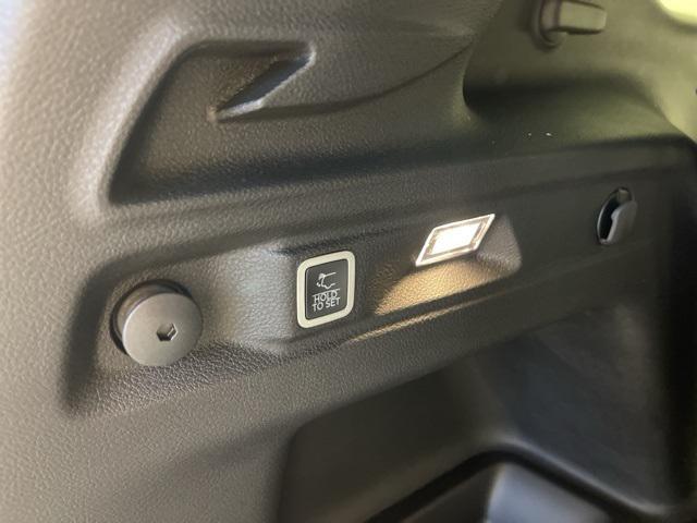 new 2025 Jeep Grand Cherokee car, priced at $44,504