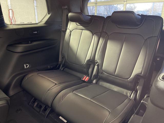 new 2025 Jeep Grand Cherokee car, priced at $44,504