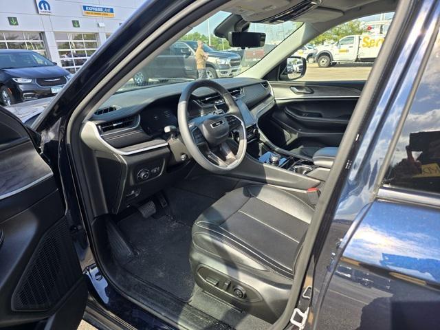 used 2023 Jeep Grand Cherokee car, priced at $34,980