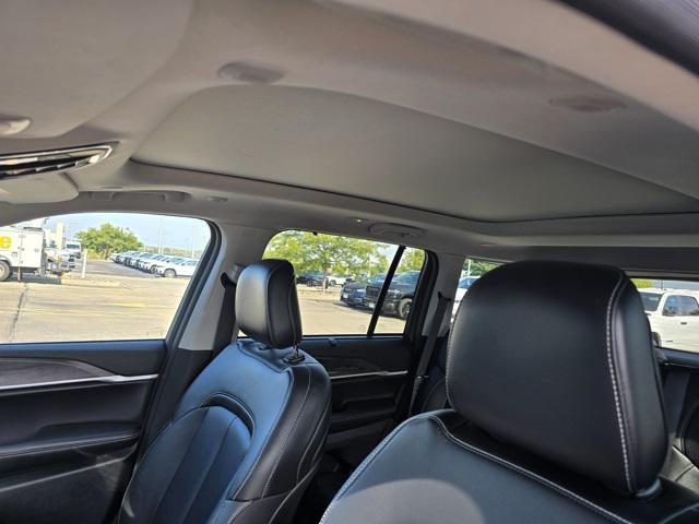 used 2023 Jeep Grand Cherokee car, priced at $34,980