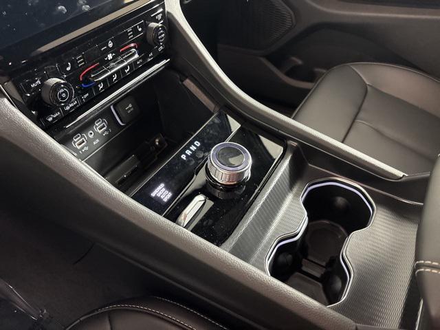 new 2025 Jeep Grand Cherokee car, priced at $39,492