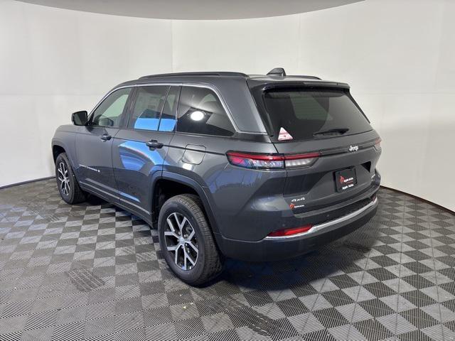 new 2025 Jeep Grand Cherokee car, priced at $39,492