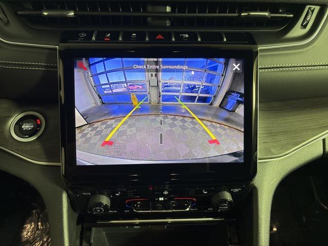 new 2025 Jeep Grand Cherokee car, priced at $39,492