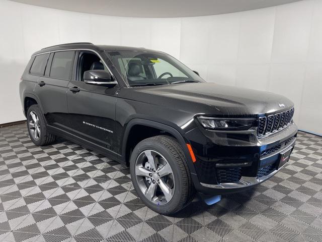 new 2025 Jeep Grand Cherokee car, priced at $52,717