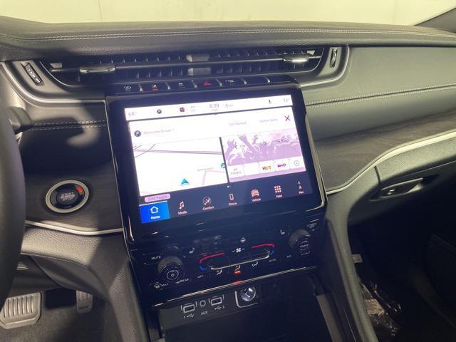 new 2025 Jeep Grand Cherokee car, priced at $48,476