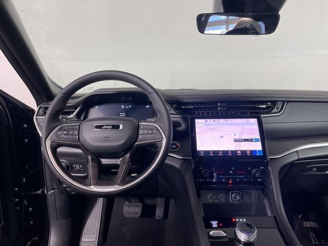 new 2025 Jeep Grand Cherokee car, priced at $48,476