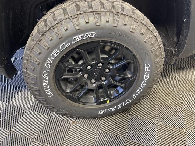 new 2025 Ram 1500 car, priced at $59,995