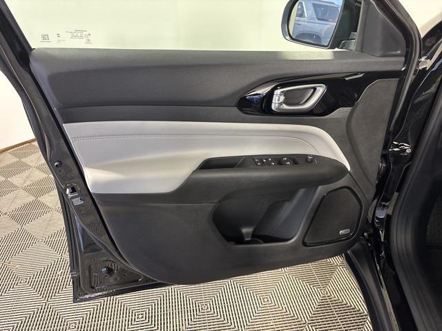 new 2025 Jeep Compass car, priced at $30,791
