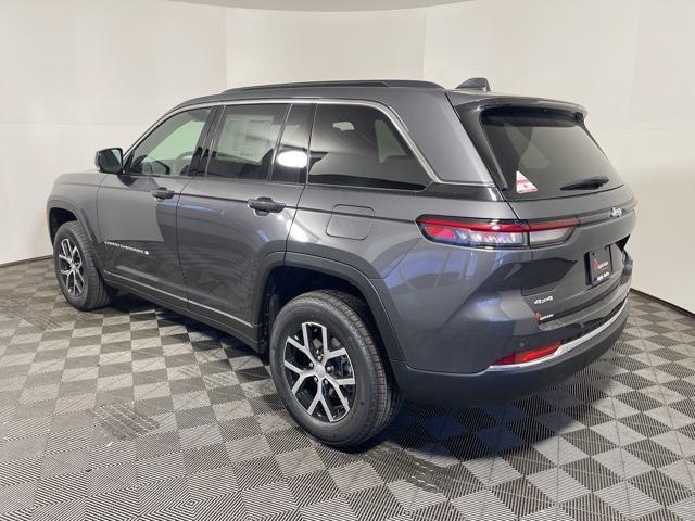 new 2025 Jeep Grand Cherokee car, priced at $44,238
