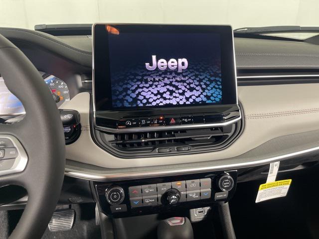 new 2025 Jeep Compass car, priced at $32,495