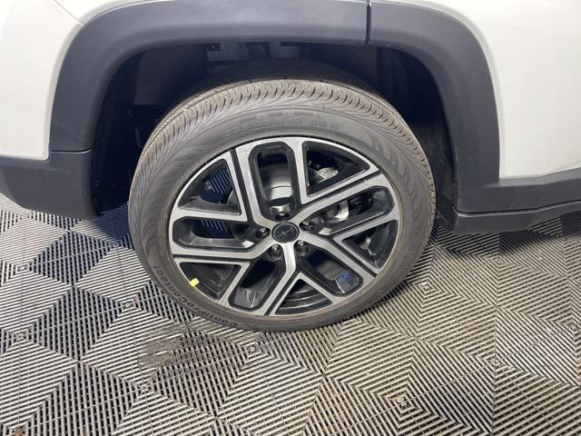 new 2025 Jeep Compass car, priced at $32,495