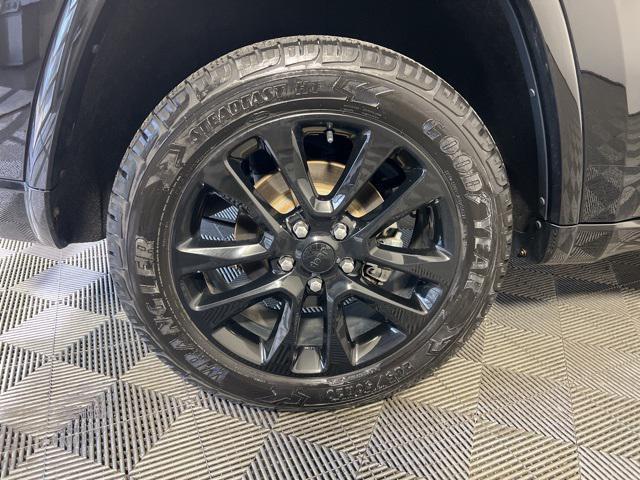 used 2019 Jeep Grand Cherokee car, priced at $24,904