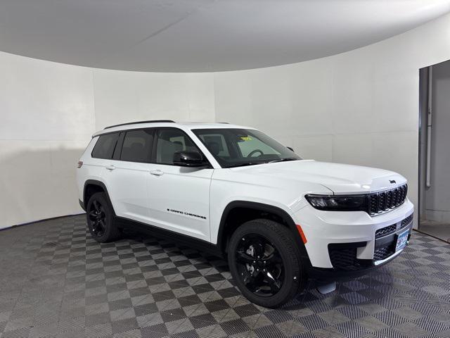new 2025 Jeep Grand Cherokee car, priced at $39,816