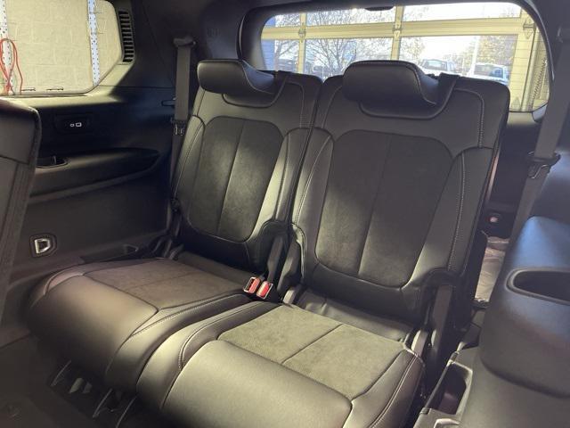 new 2025 Jeep Grand Cherokee car, priced at $41,017