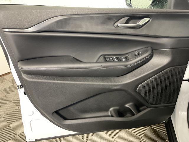 new 2025 Jeep Grand Cherokee car, priced at $43,734