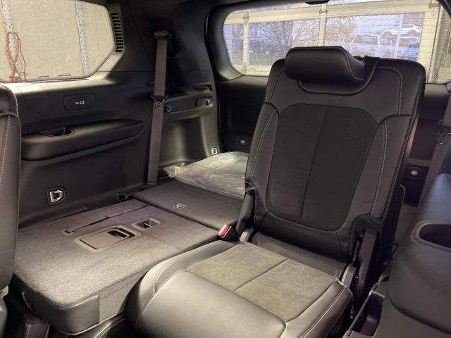 new 2025 Jeep Grand Cherokee car, priced at $43,734