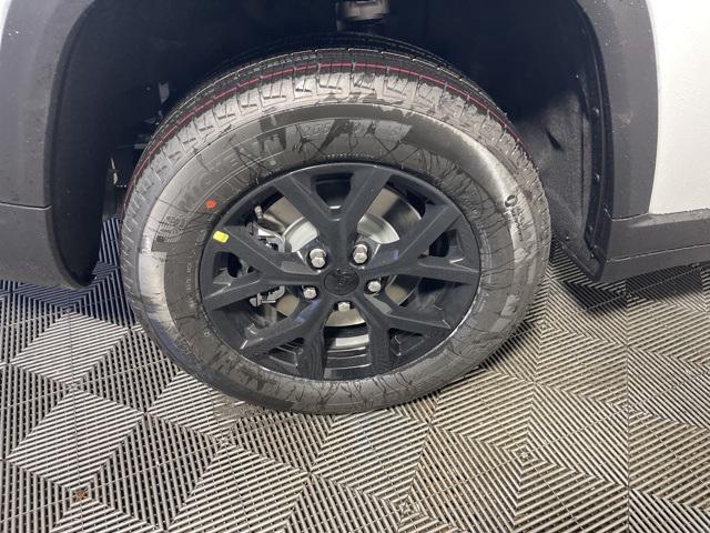 new 2025 Jeep Grand Cherokee car, priced at $43,734