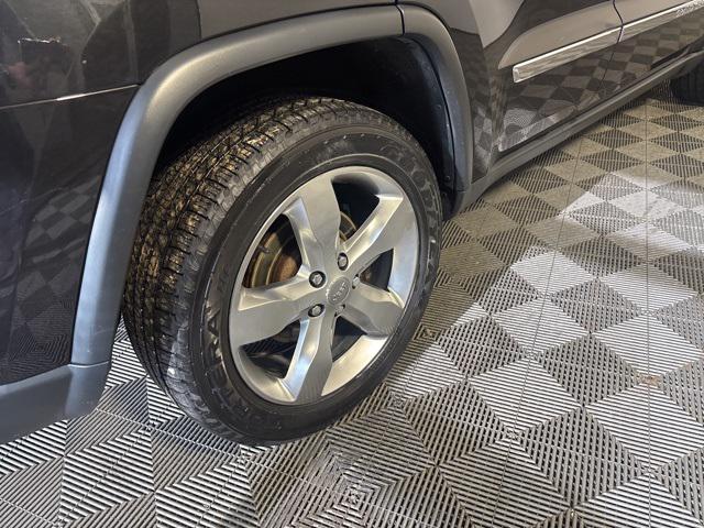 used 2013 Jeep Grand Cherokee car, priced at $13,499