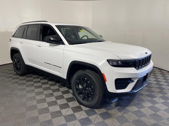 new 2025 Jeep Grand Cherokee car, priced at $38,495