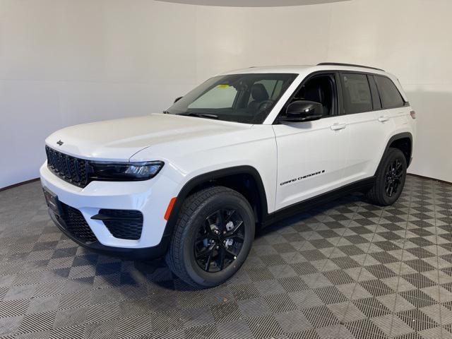 new 2025 Jeep Grand Cherokee car, priced at $38,495