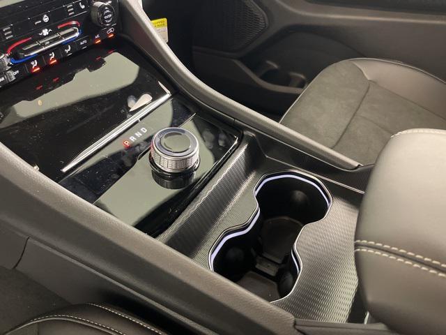 new 2025 Jeep Grand Cherokee car, priced at $38,495