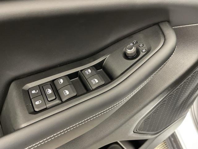 new 2025 Jeep Grand Cherokee car, priced at $38,495