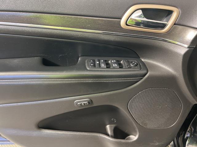 used 2017 Jeep Grand Cherokee car, priced at $13,954