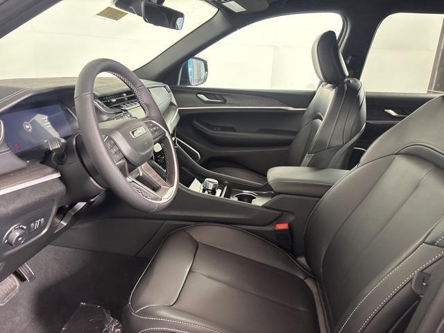 new 2025 Jeep Grand Cherokee car, priced at $49,708