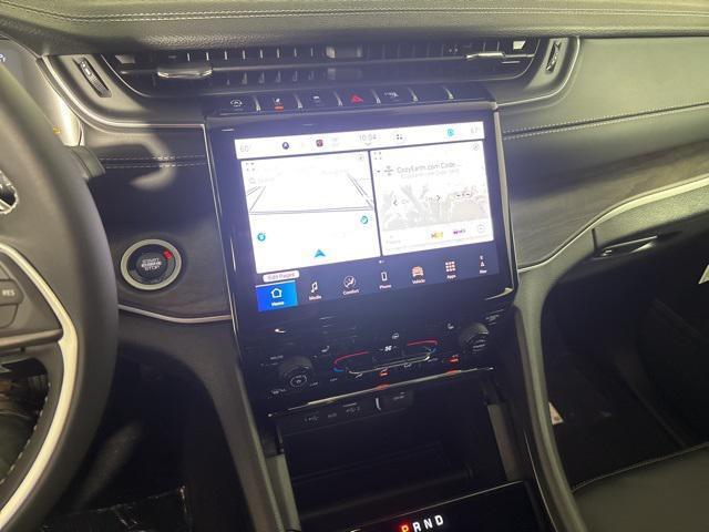 new 2025 Jeep Grand Cherokee car, priced at $49,708