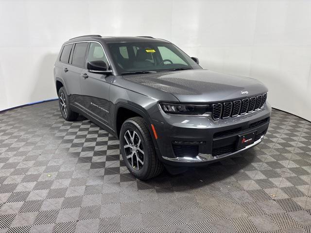 new 2025 Jeep Grand Cherokee car, priced at $49,708