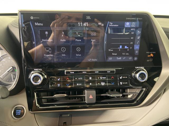 used 2021 Toyota Highlander car, priced at $36,580