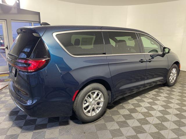 new 2025 Chrysler Pacifica car, priced at $40,995