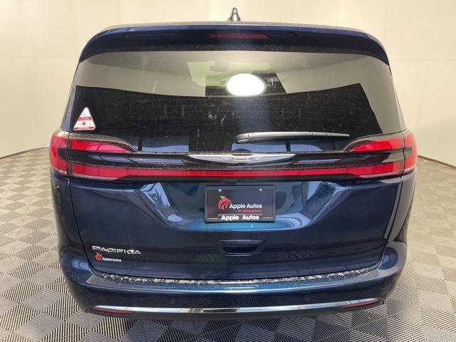 new 2025 Chrysler Pacifica car, priced at $40,995