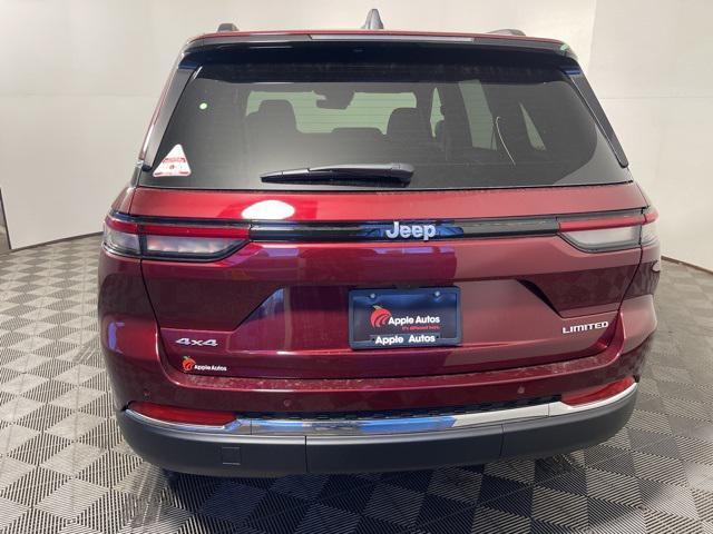 new 2025 Jeep Grand Cherokee car, priced at $43,622