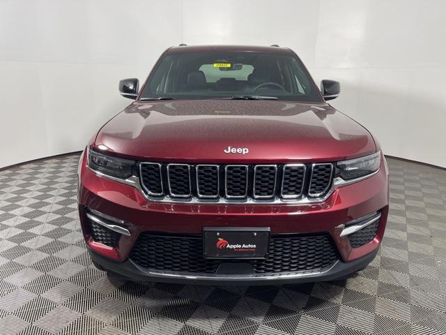 new 2025 Jeep Grand Cherokee car, priced at $43,622