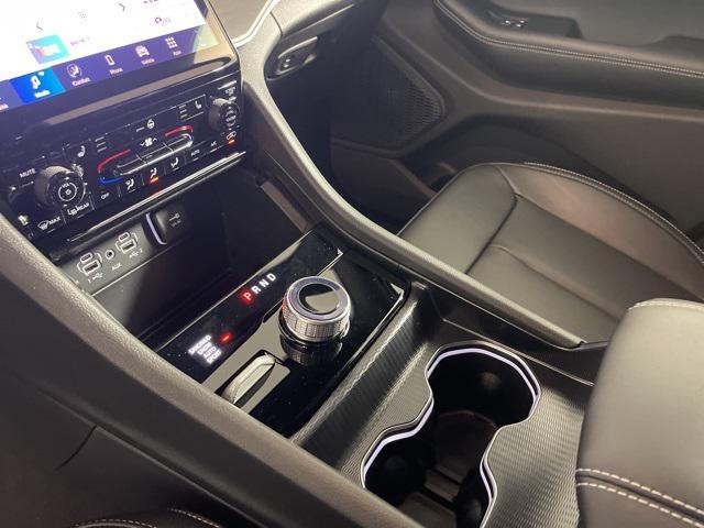 new 2025 Jeep Grand Cherokee car, priced at $43,622