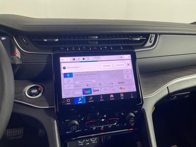 new 2025 Jeep Grand Cherokee car, priced at $43,622