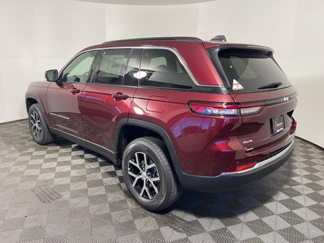 new 2025 Jeep Grand Cherokee car, priced at $43,622