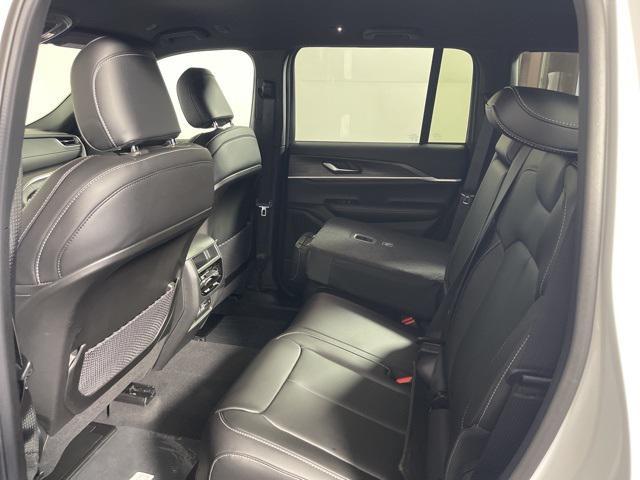 new 2025 Jeep Grand Cherokee car, priced at $43,104