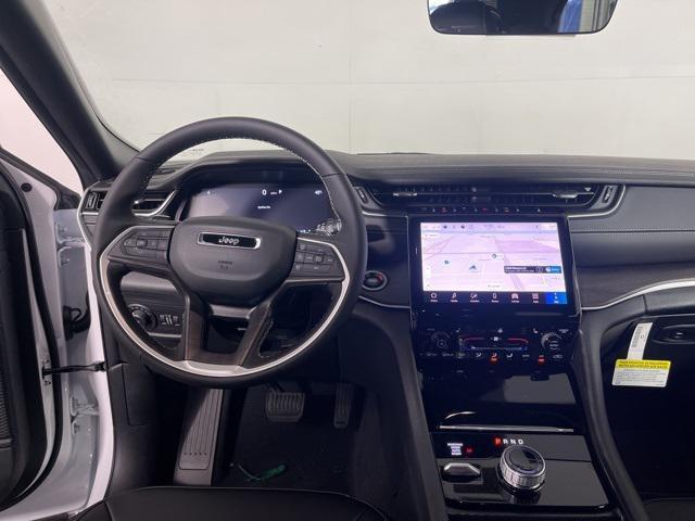 new 2025 Jeep Grand Cherokee car, priced at $43,104