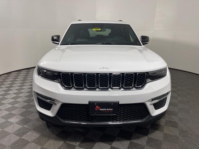 new 2025 Jeep Grand Cherokee car, priced at $43,104